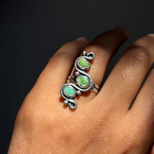 Size 6 // Squiggle Turquoise Ring